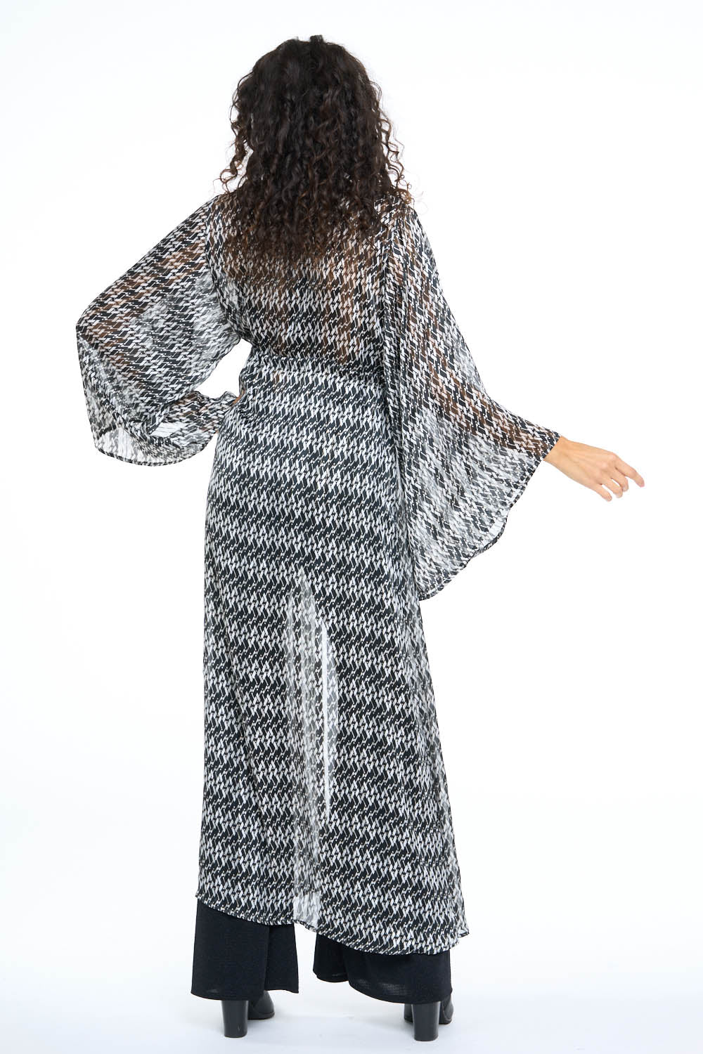 Black & White Mod Gemini Leisure Robe